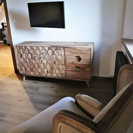 Eguen Goiko Apartment *